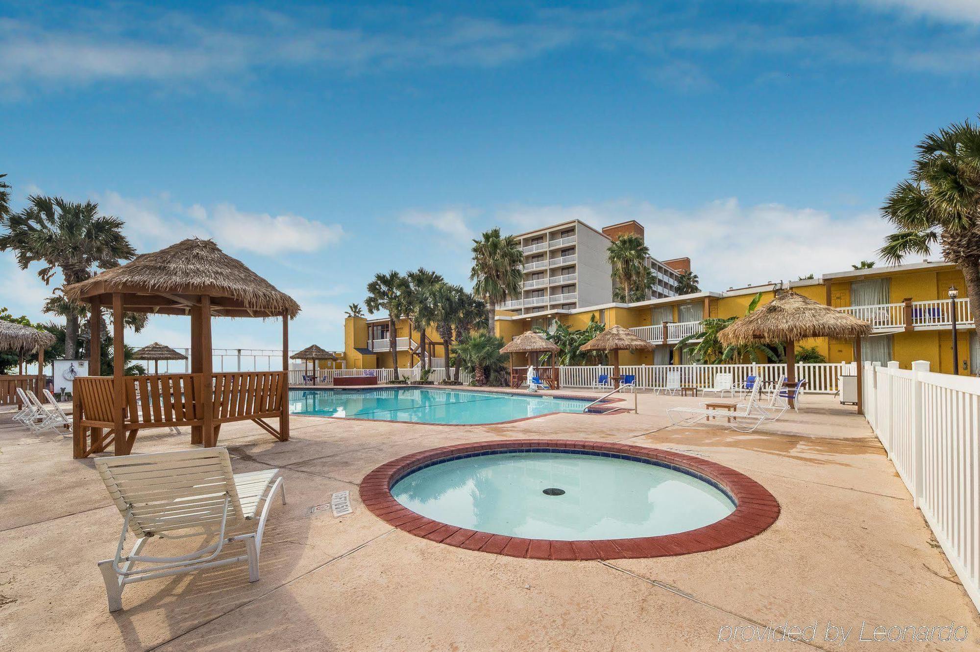 Quality Inn & Suites On The Beach Corpus Christi Exterior photo